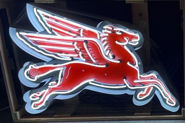 No-Reserve Mobil Pegasus Neon Sign
