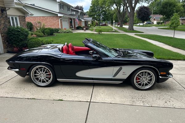 1962 CRC Retrovette Convertible LS1 V8 6-Speed Manual