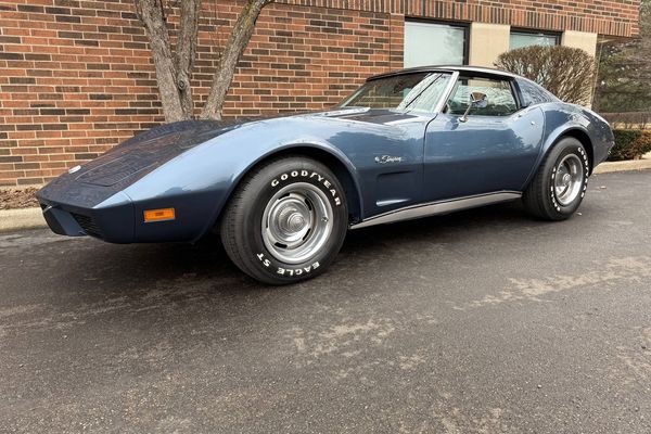 Restored 1975 C3 Corvette Coupe With 550 HP Big Block Power