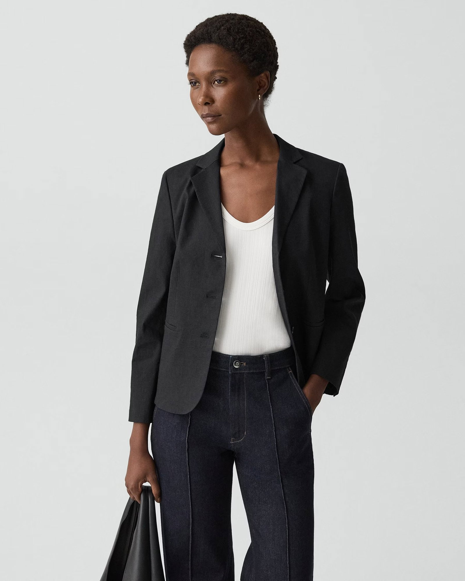 Shrunken Three-Button Blazer in Good Linen