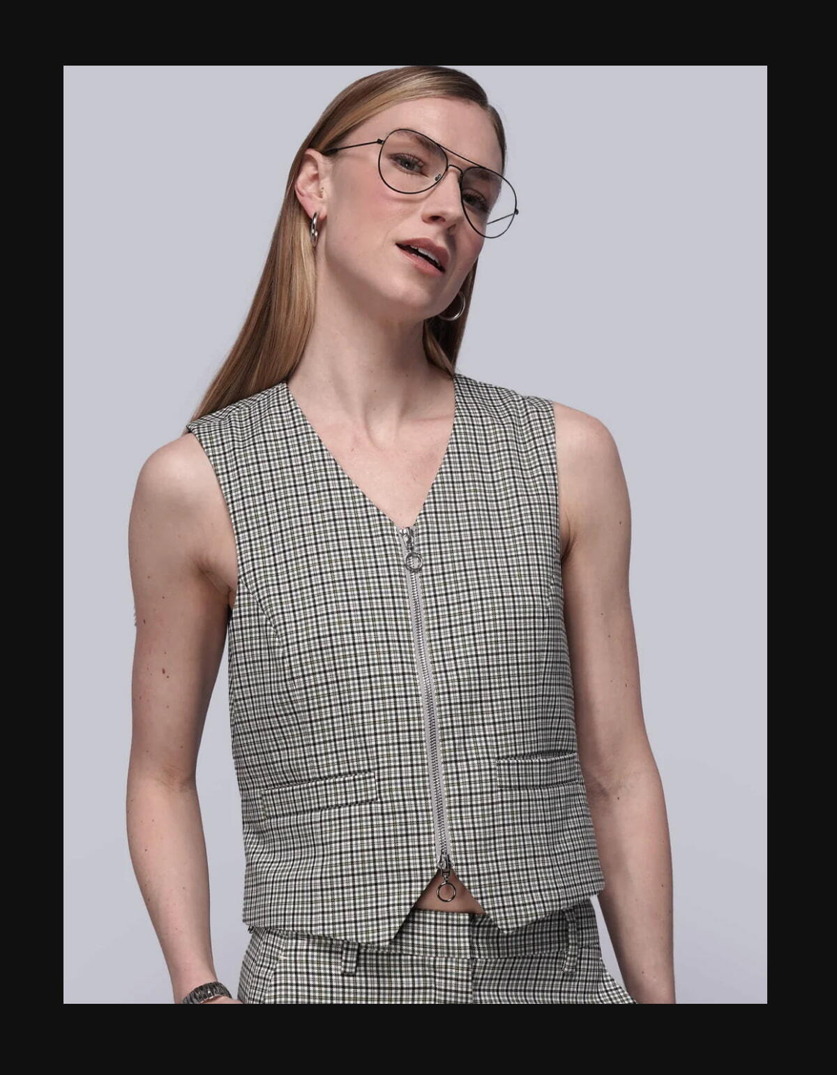 The Plaid Zipper Vest