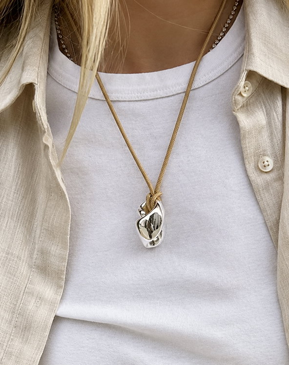 estelle rope necklace on summer sale