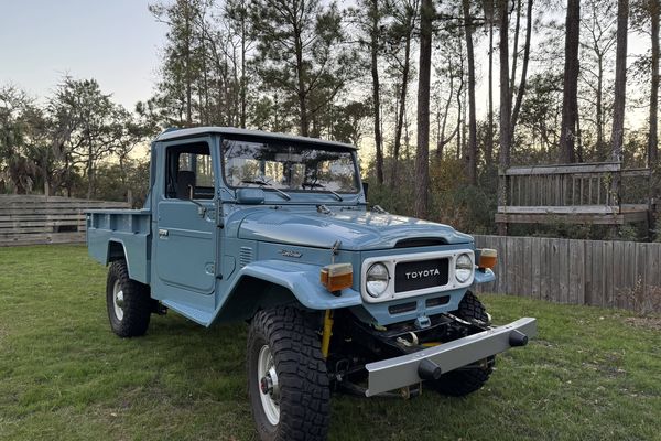 Restored 1986 Toyota Land Cruiser FJ45