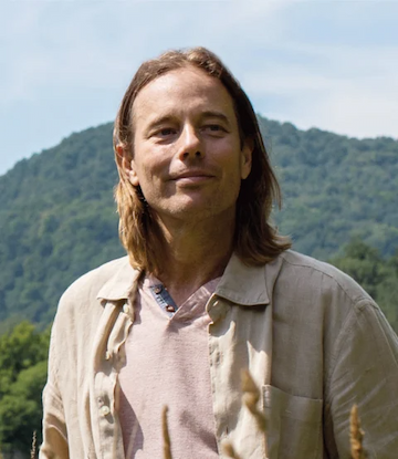 Portrait of Dr. Group, founder of Global Healing