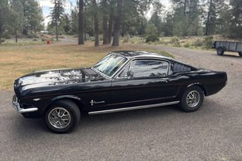 1966 Ford Mustang 2+2 Fastback with 302 V8 and 5-Speed