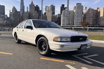 No-Reserve 1996 Chevrolet Caprice Classic 9C1 Sedan
