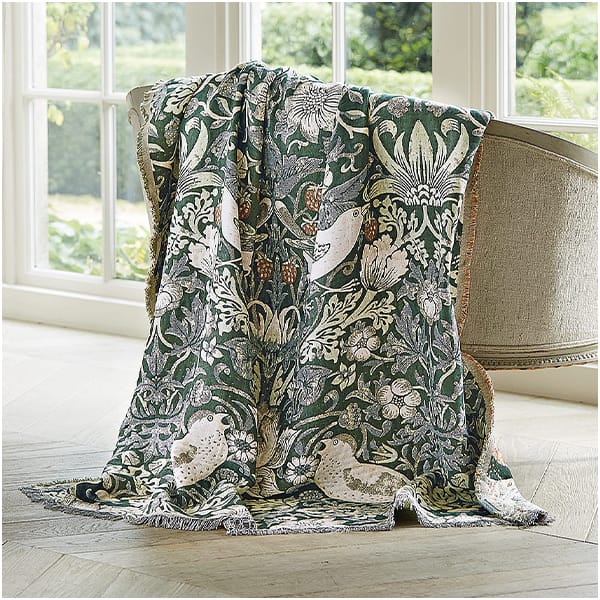 31376 Strawberry Thief Throw £82.00 £49.99