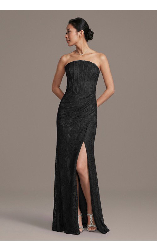 Lace Sculpted Neckline Sheath Dress