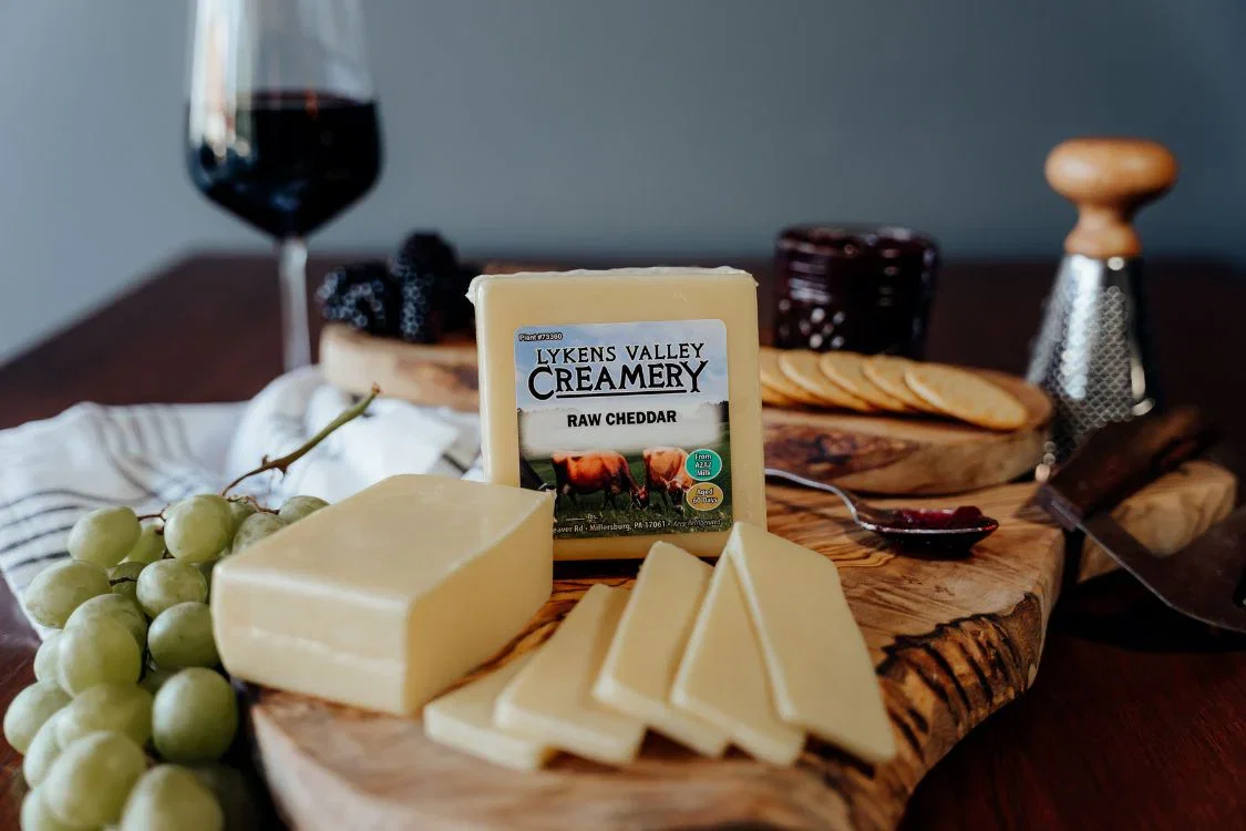 Image of Raw Grass-Fed Mild Cheddar Cheese - 8 oz