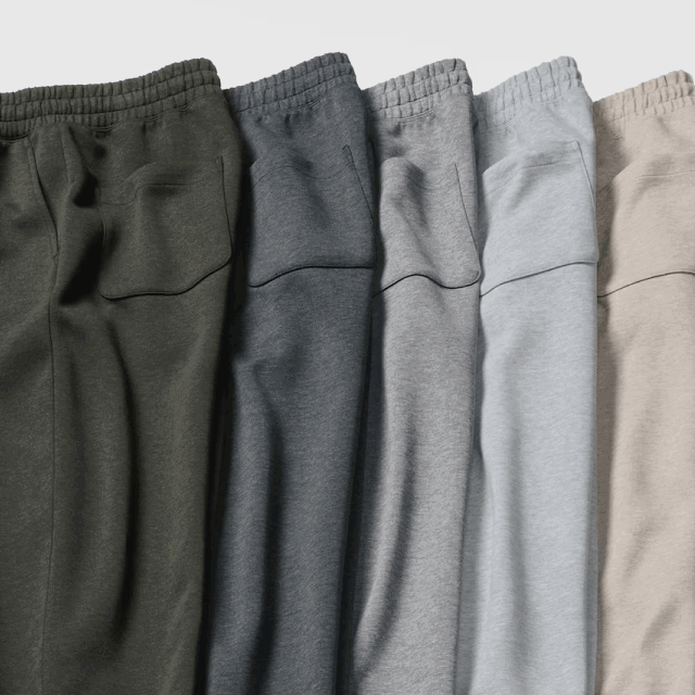 hero0uniqlo0c0sweats
