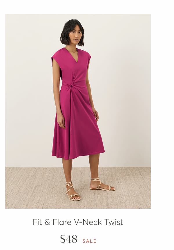 Fit & Flare V-Neck Twist