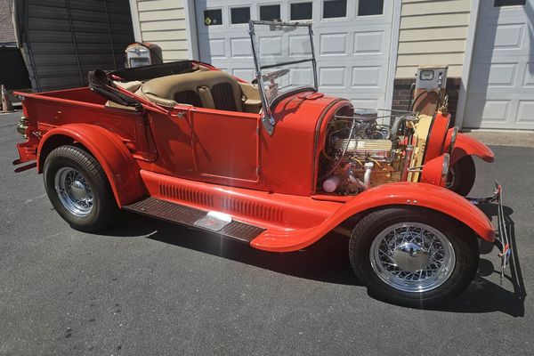 Six Appeal: 1926 Ford Model T Roadster Pickup Street Rod