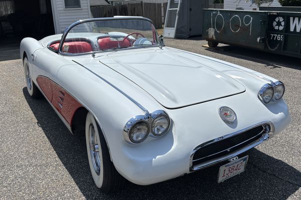 Customized 1959 Chevrolet Corvette With a 350 V8 and a Four-Speed