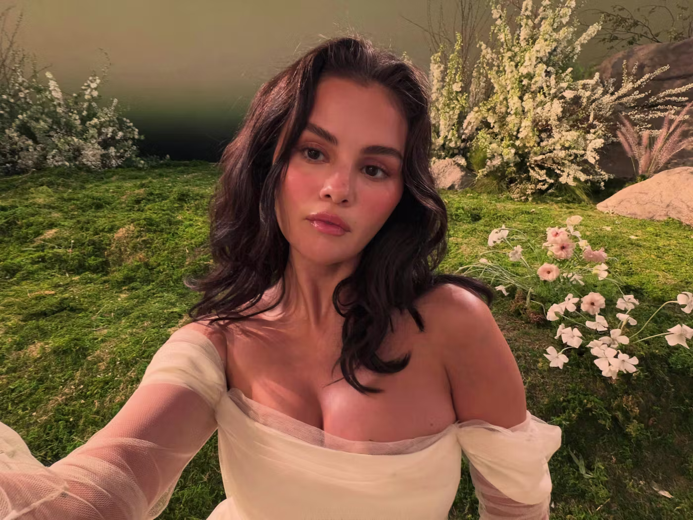 The biggest blush trends of summer 2026, according to makeup artists.
