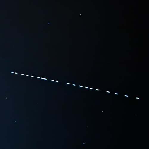 260 Starlink Satellites Burn Up in Earth's Atmosphere As More Head for Fiery Ends