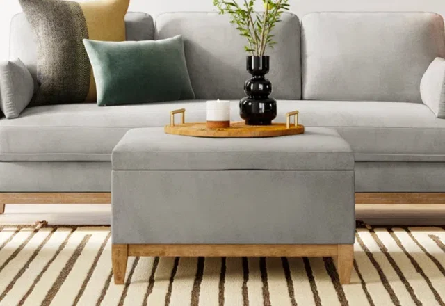 Want-List Ottomans