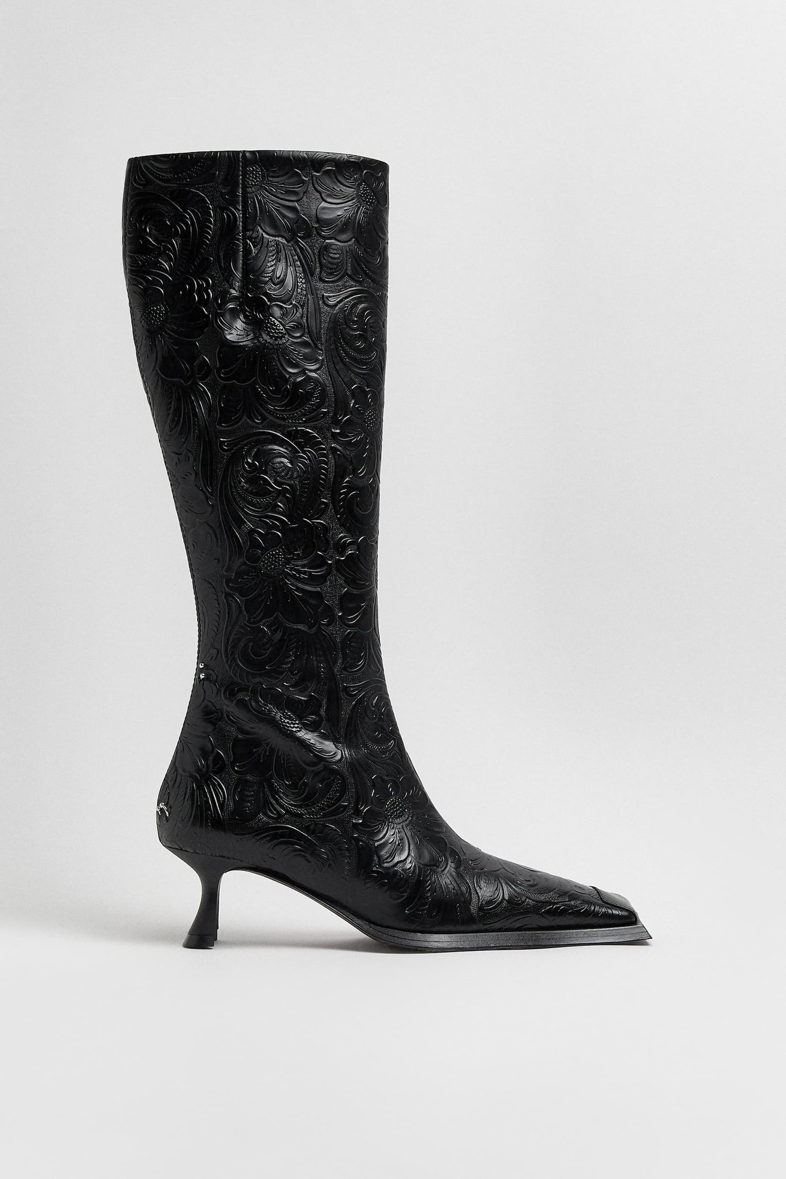 ALFREDA BOOTS