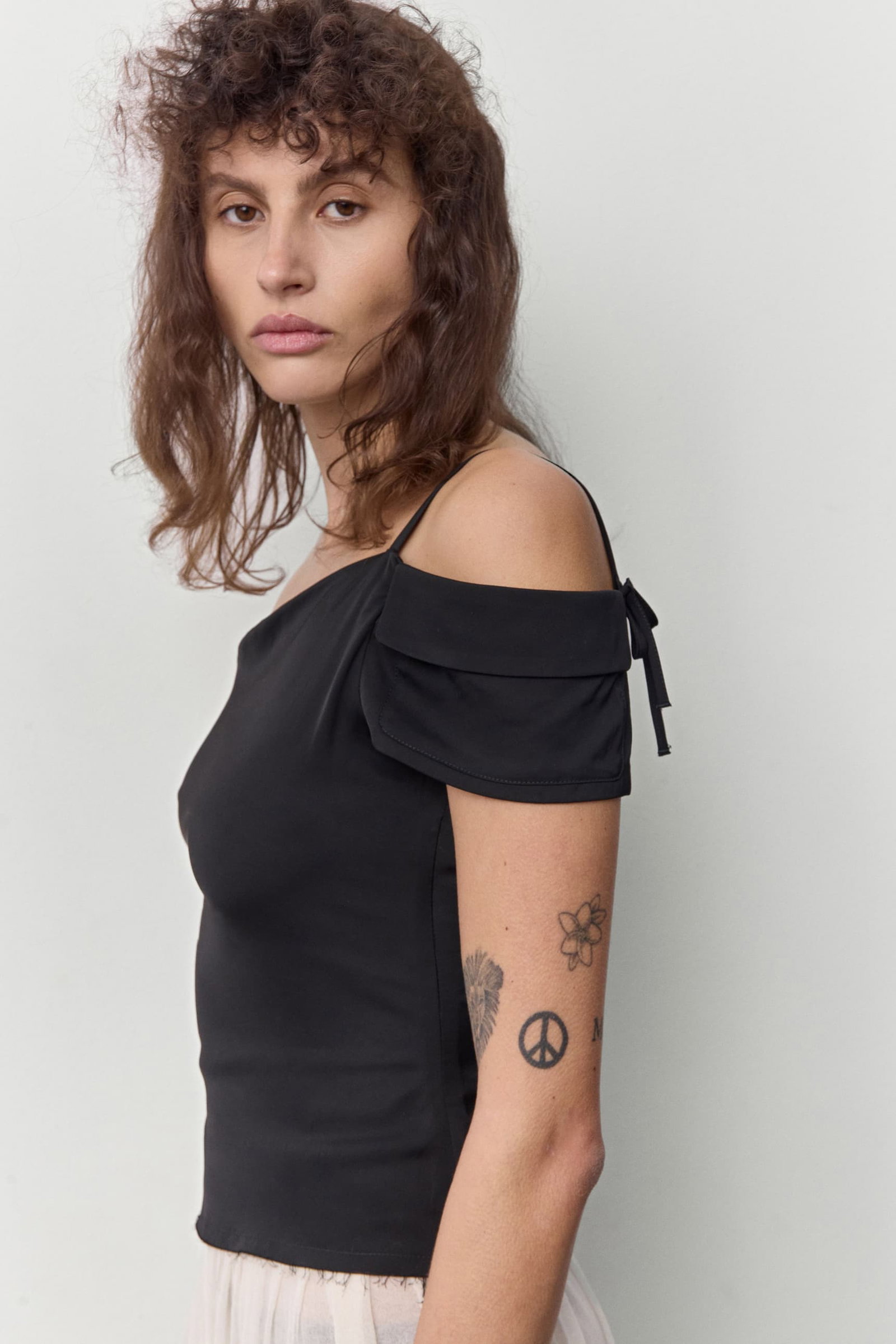 BLAZIE TOP