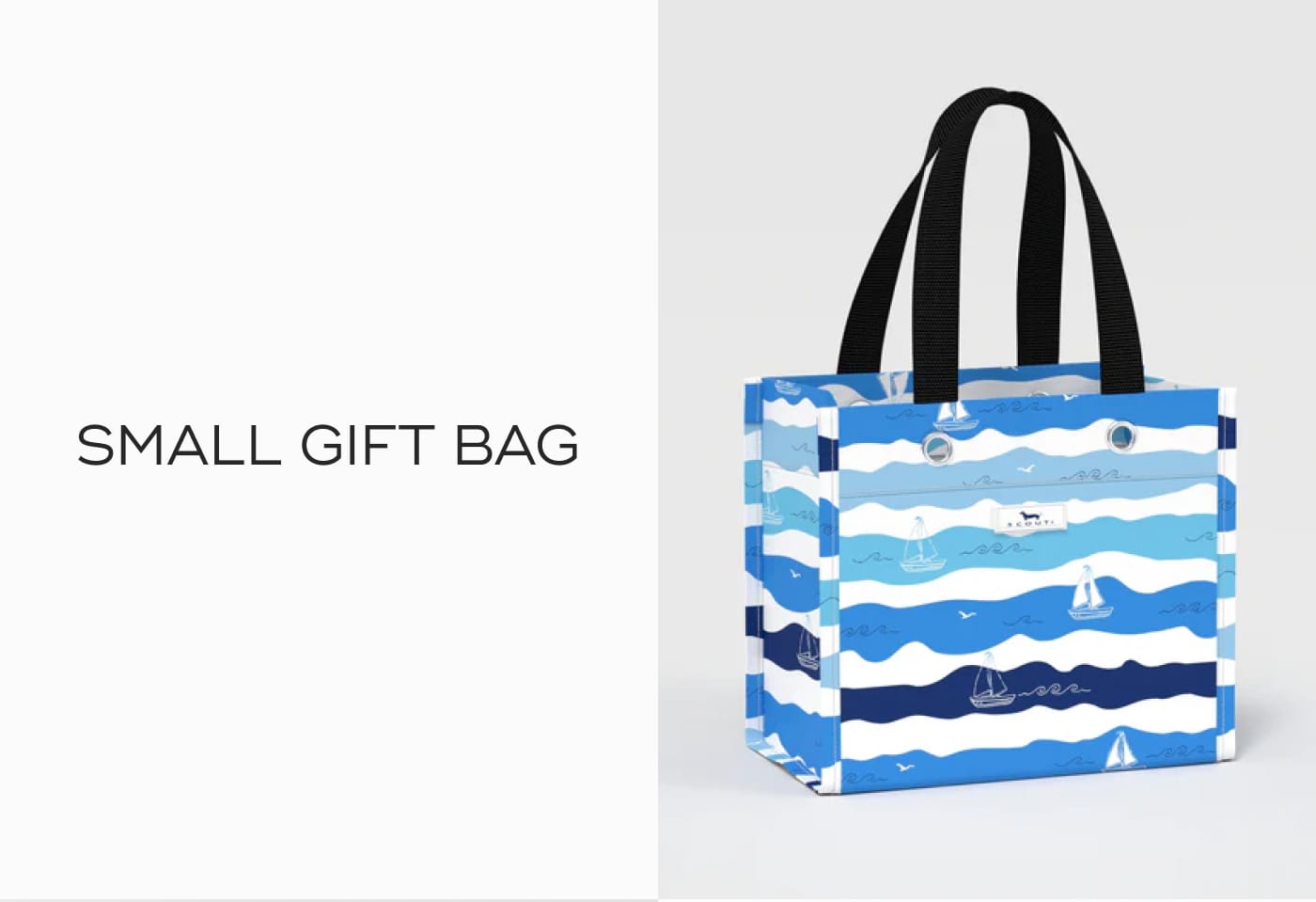 SMALL GIFT BAG. SCOUT small gift bag with blue and white sailboat pattern.