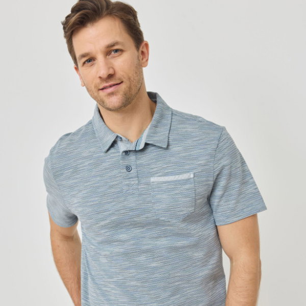 Modisches Poloshirt aus Effektgarn