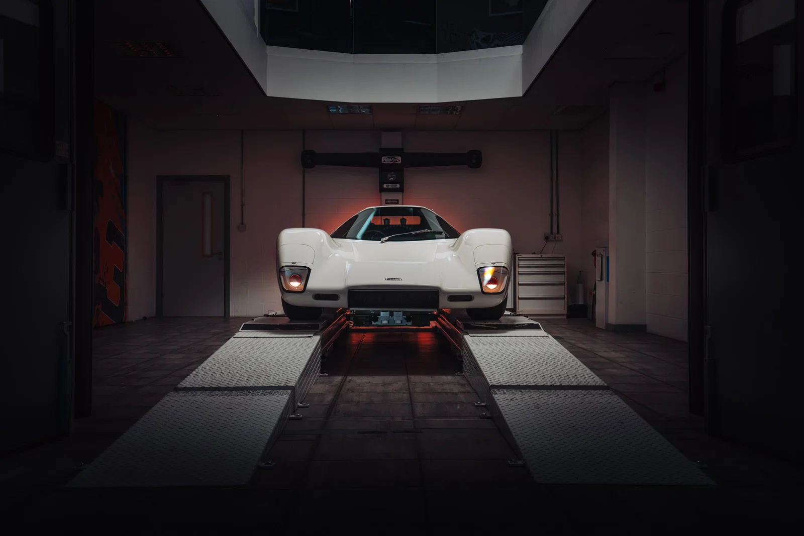 McLaren M6GT Rebuild: MSO Unveils One-Off Continuation of Brand’s First Road Car