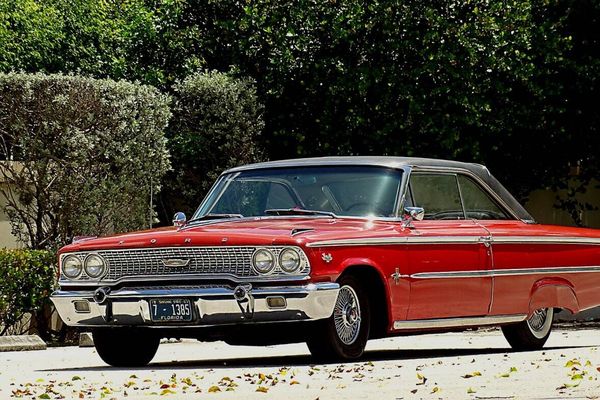 1963 Ford Galaxie XL 500 Powered by 390ci V8