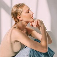 A Long List Of Ways To Combat Hair Loss, From The World's Top Experts