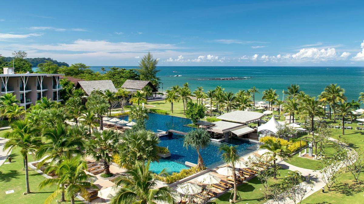 Khao Lak Beachfront Oasis with Daily Breakfast, Daily Lunch or Dinner & Free-Flow Cocktail Hour