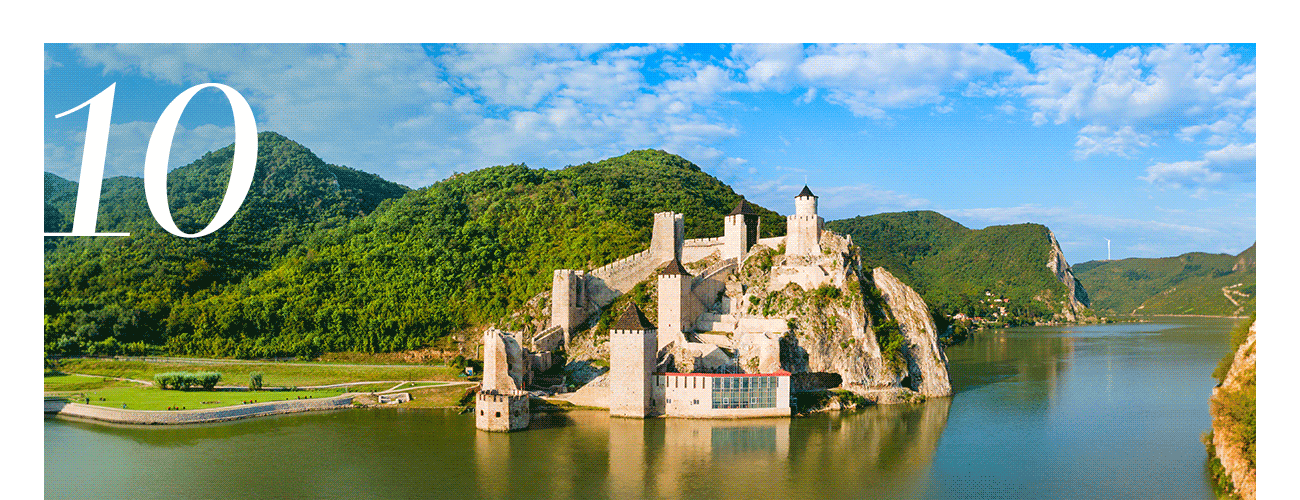 10. AmaWaterways