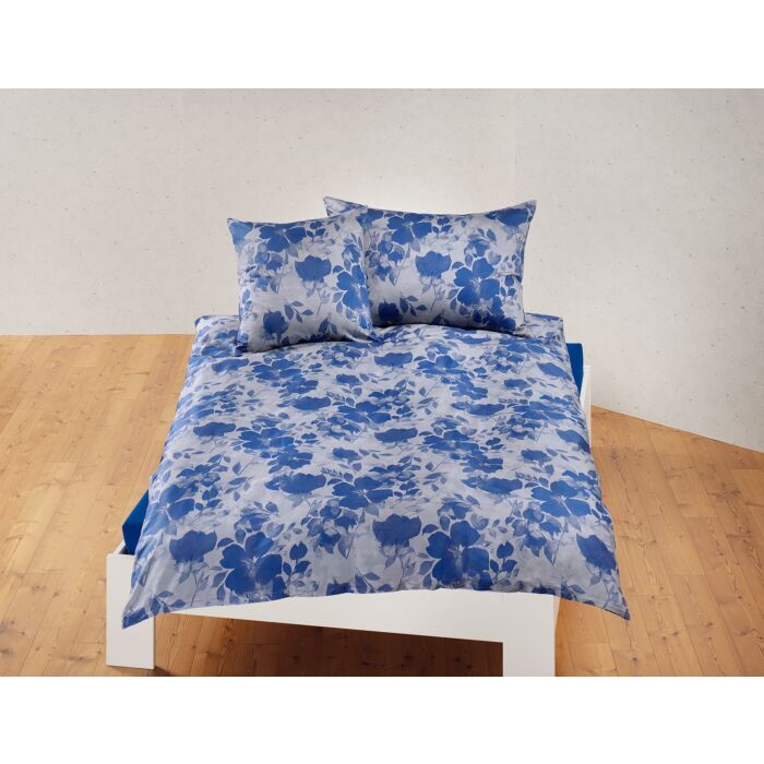 em-es-te Bettwäsche mit blauem Blumenprint-Design