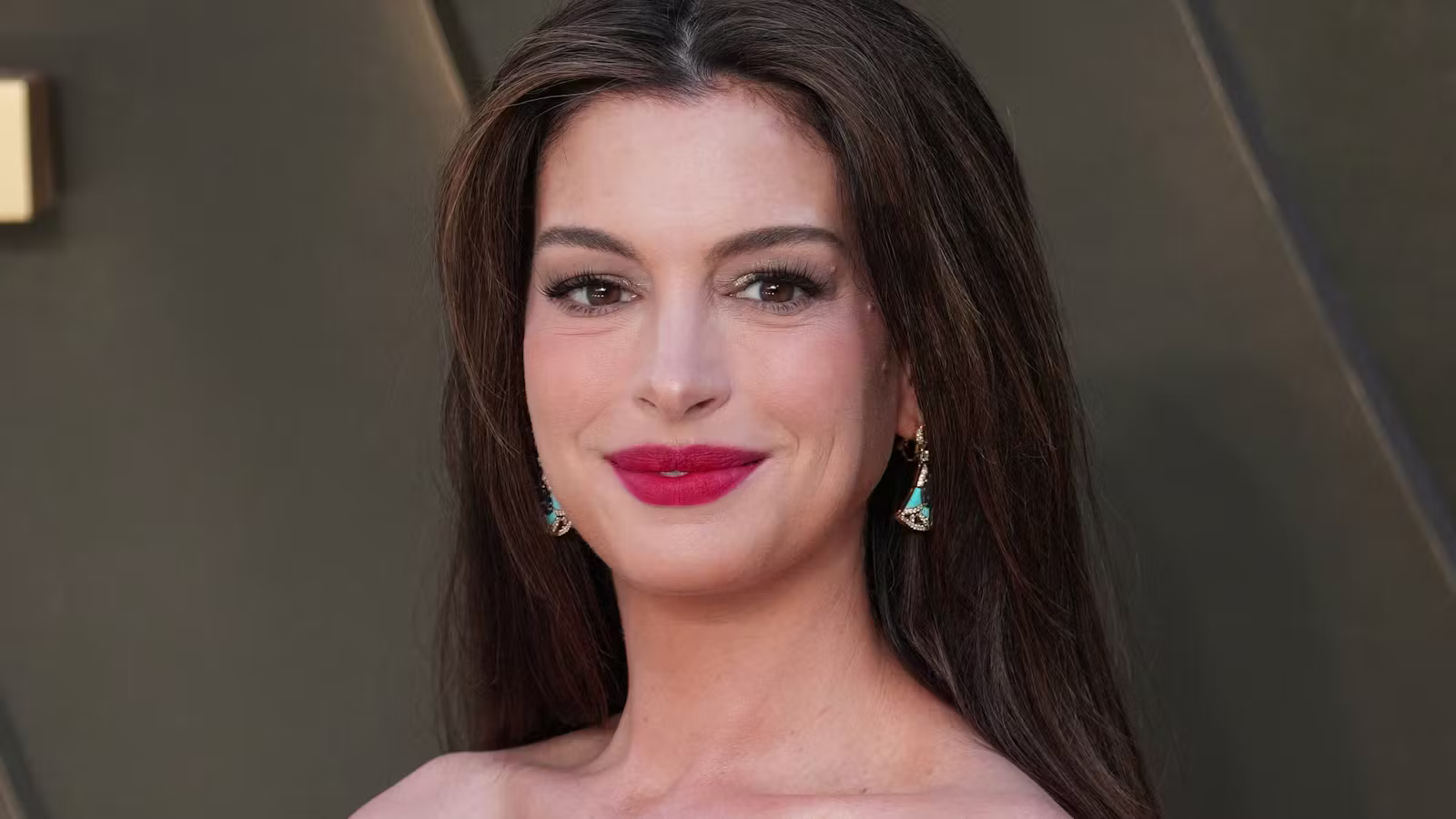 Anne Hathaway's 'The Odyssey' Looks Prove Maternity Fashion Can Be Extremely Glamorous