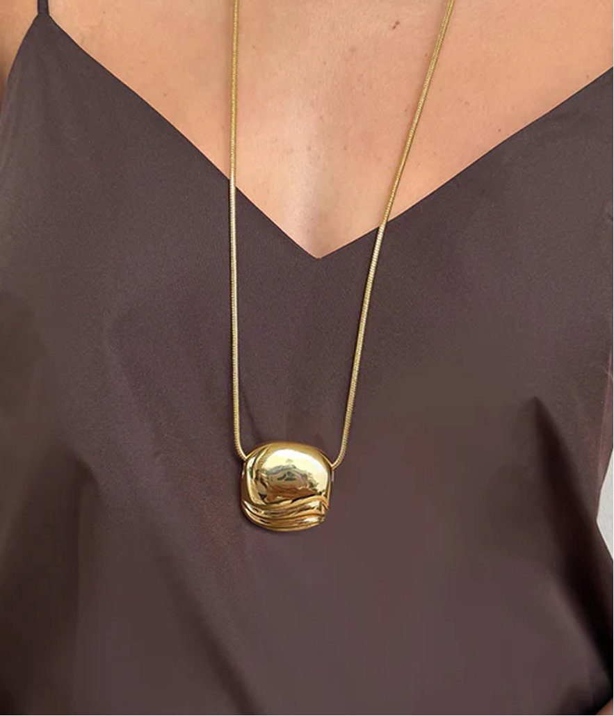 rue pendant necklace chain gold