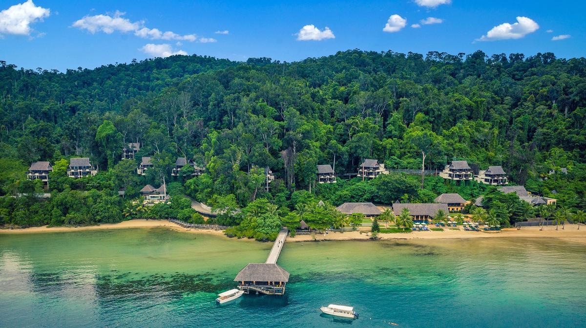 Borneo All-Villa Island Retreat with Daily Breakfast, Cocktails & Return Speedboat Transfers
