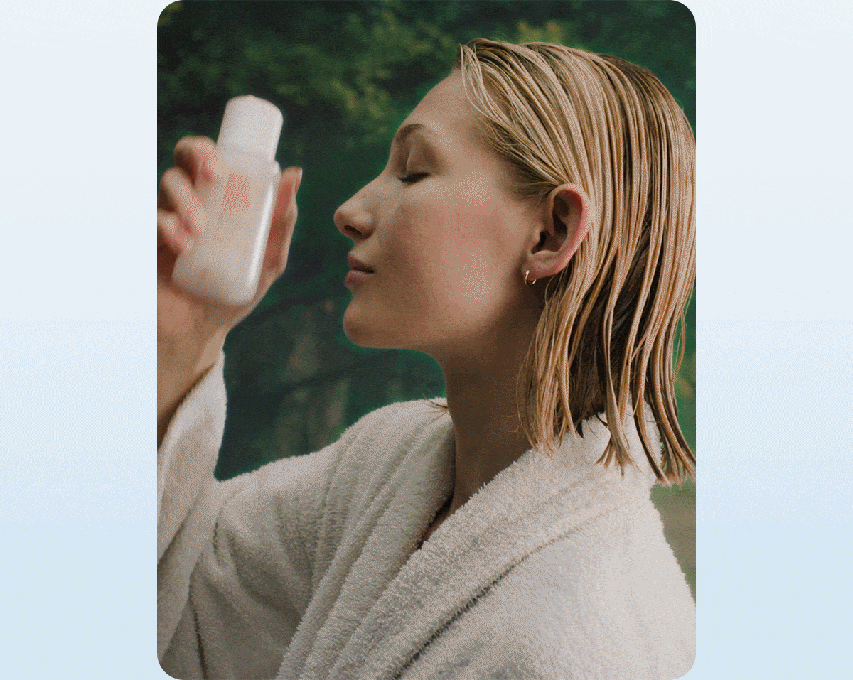 Stronger hair styles better. Meet the new Don’t Despair, Repair!™ Miracle Mist — a daily leave‑in that repairs damaged bonds and preps hair to style with less effort in one lightweight, bi‑phase mist.