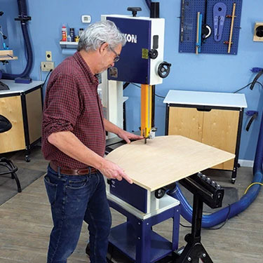 Cutting Curves on a Band Saw