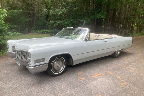 Luxury Sun-Seeker: 1966 Cadillac DeVille Convertible From a 14-Year Owner