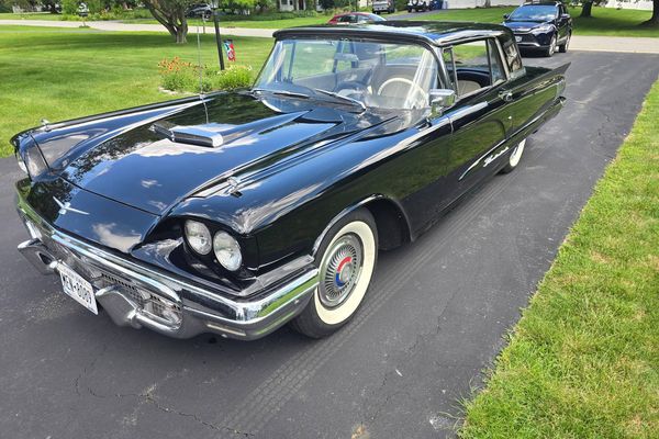 Seductive Square Bird: 1960 Ford Thunderbird Two-Door Hardtop