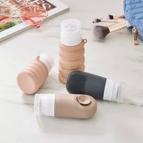Pack of 4 Unio Travel Bottles with Bag