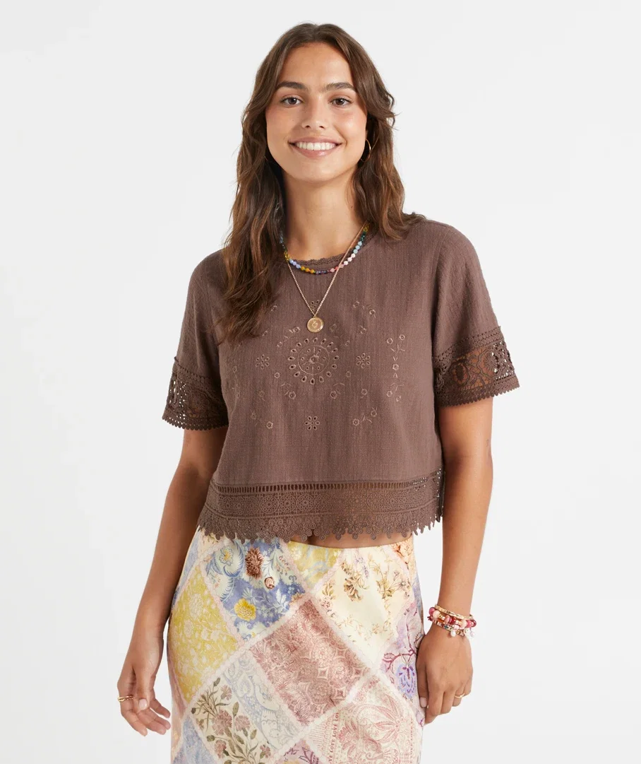 SCARLETTE EMBROIDERED TEE
