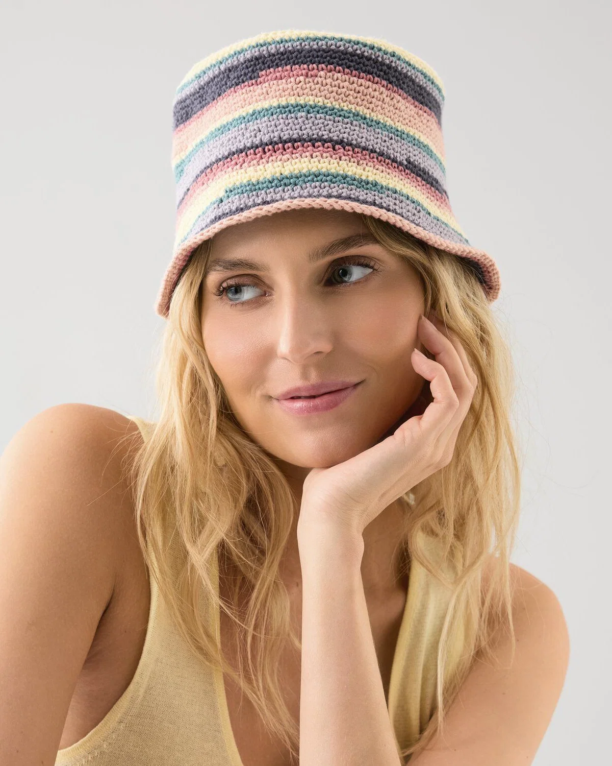 Häkelset Bucket Hat bunt gestreift
