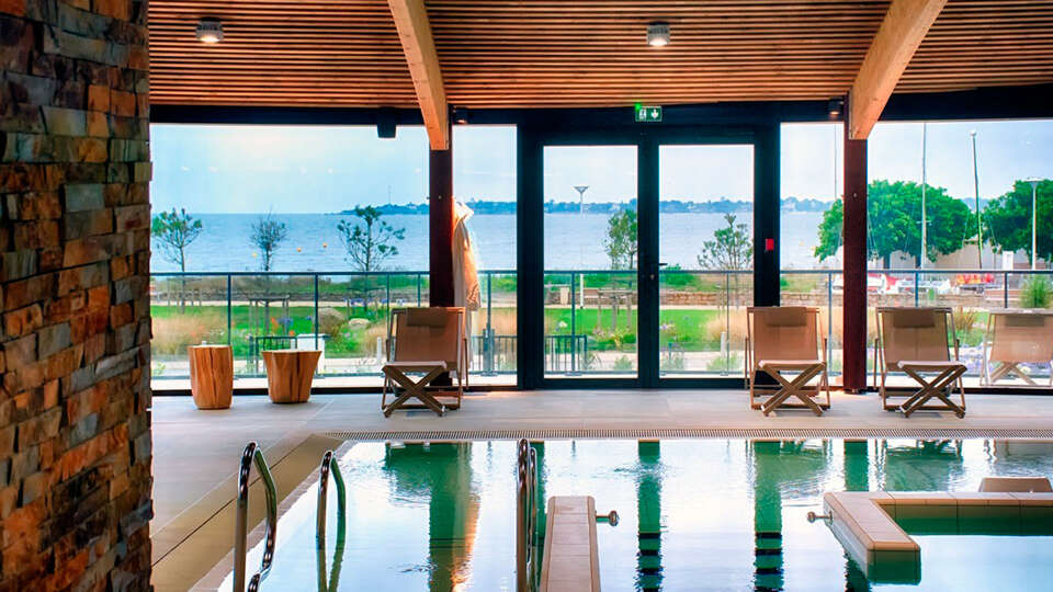 Séjour thalasso en chambre vue latérale mer à Concarneau