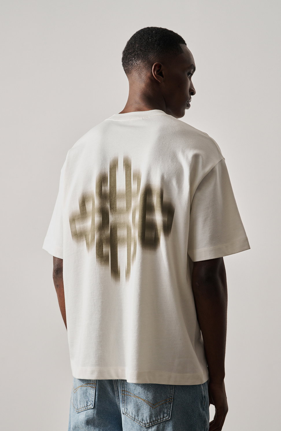 MOTION BLURRED EMBLEM T-SHIRT