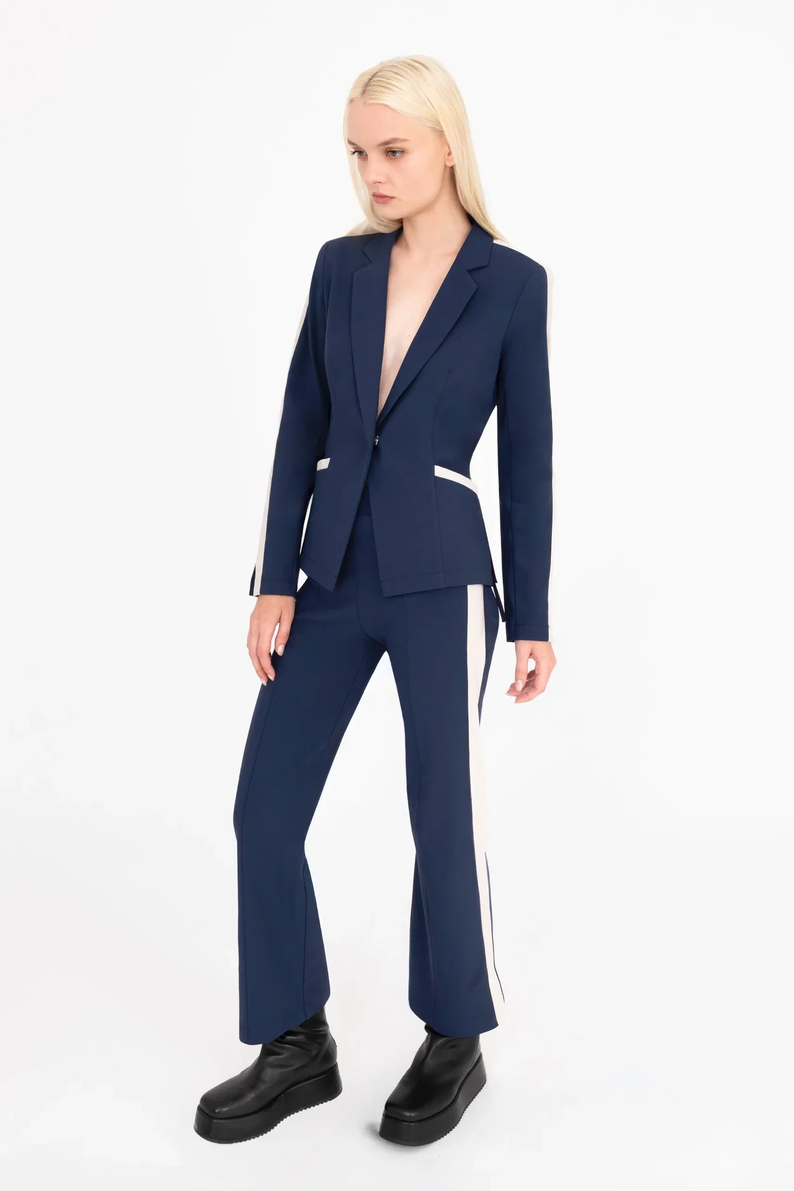 Image of Tech Stretch Cropped Pant with Side Contrast Stripe - BOBBI