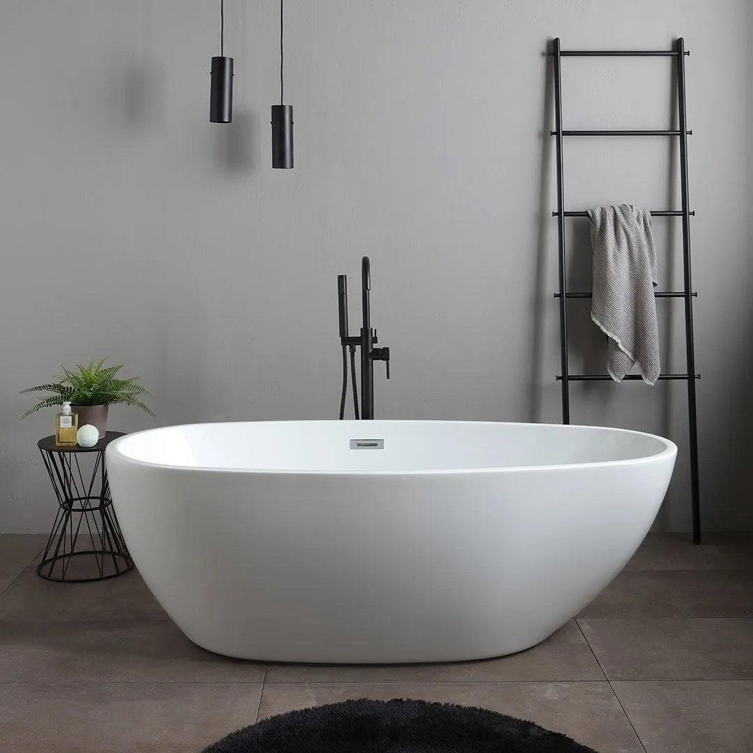 Vasca da bagno centrostanza in acrilico 