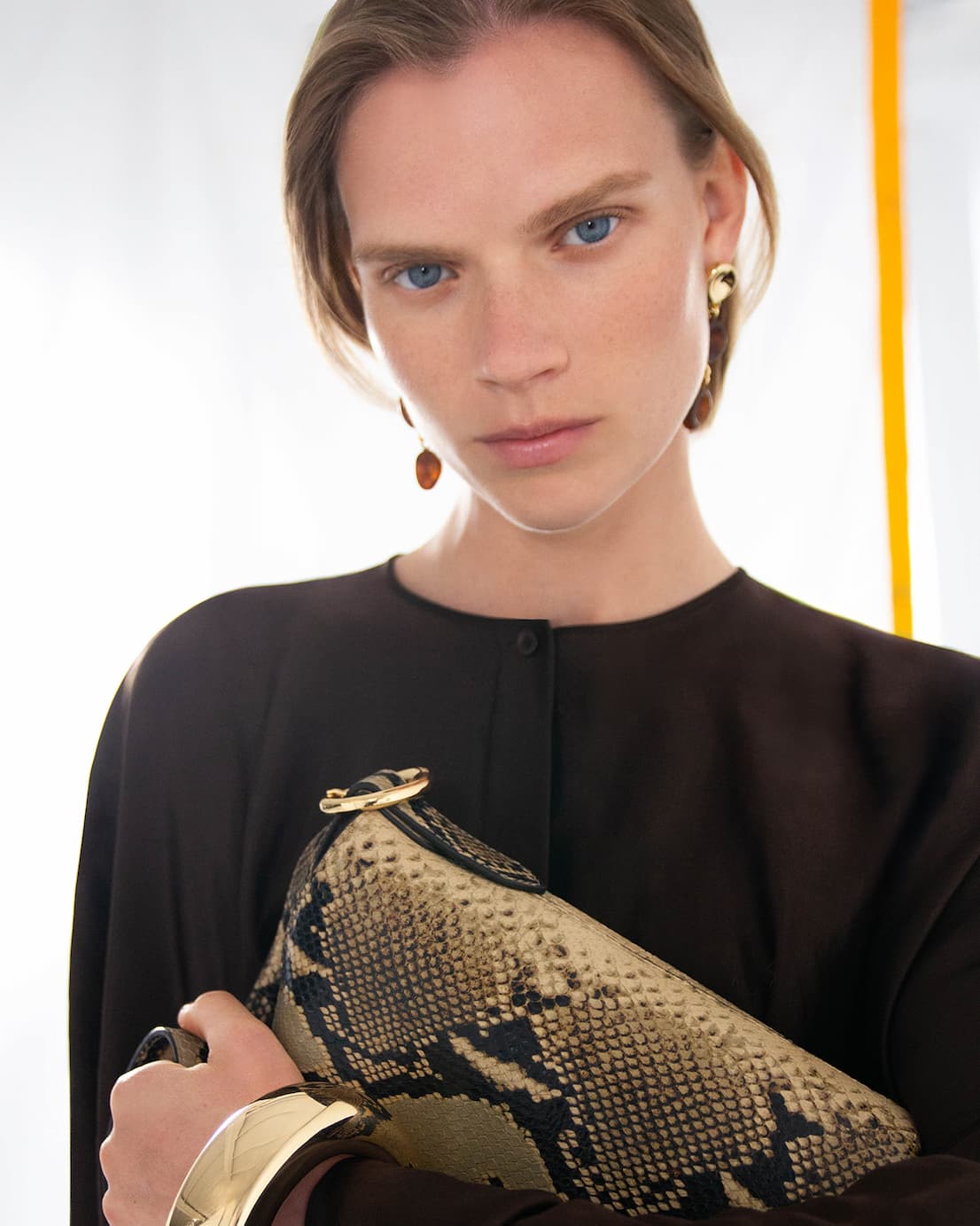 NEW SILK-LINEN EVENT DRESSING