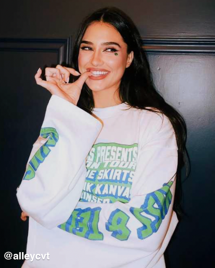 Kseen in tees