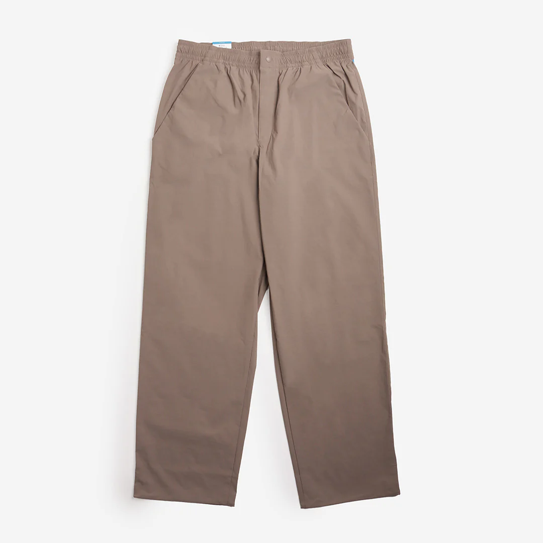 Columbia Grave Creek Tech Chino at Urban Industry Store