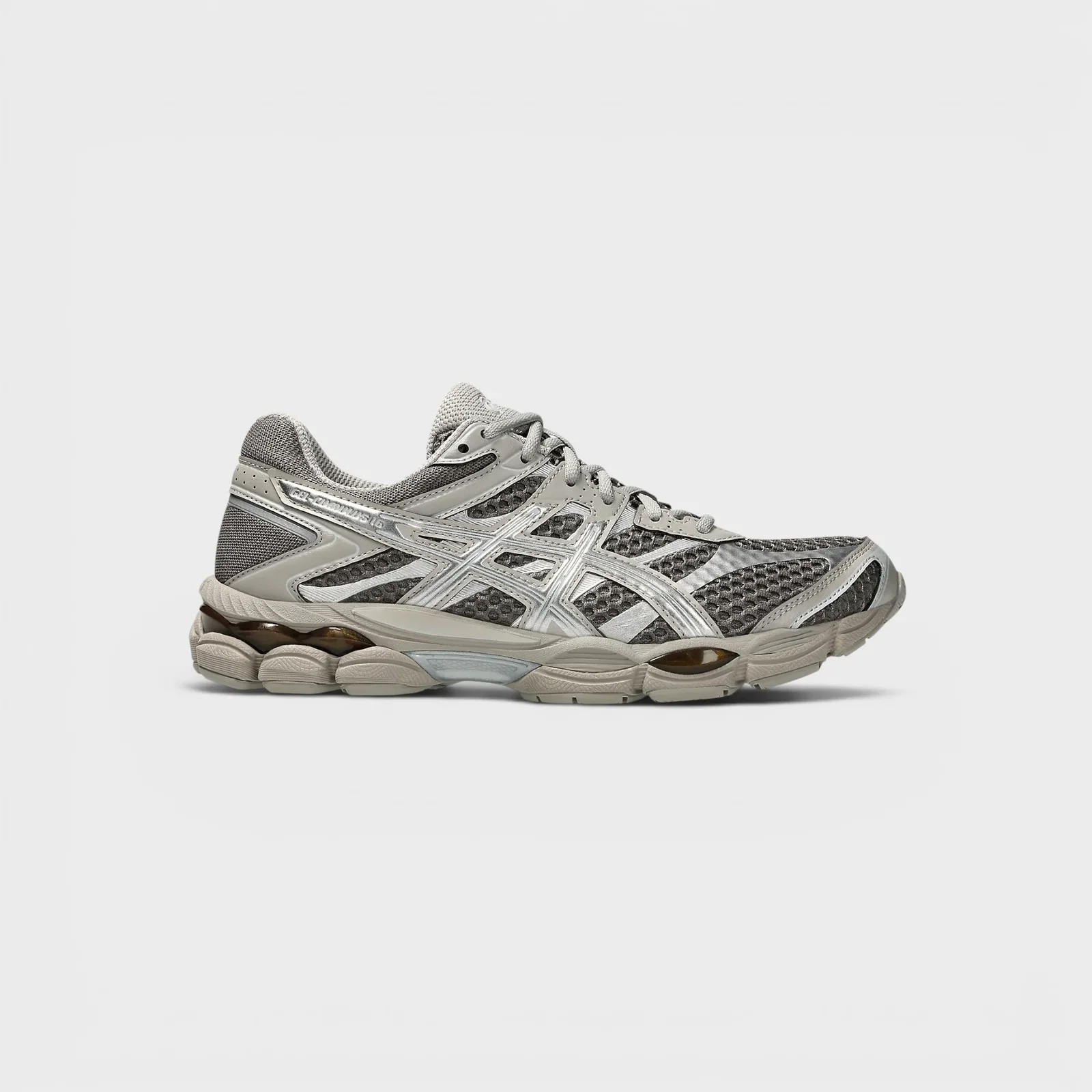 Image of Asics Gel-Cumulus 16 I Cocoa Powder/Pure Silver