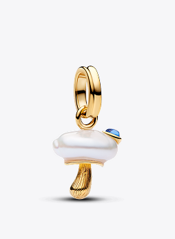 A super-sized submarine charm from Pandora Wonders floats by