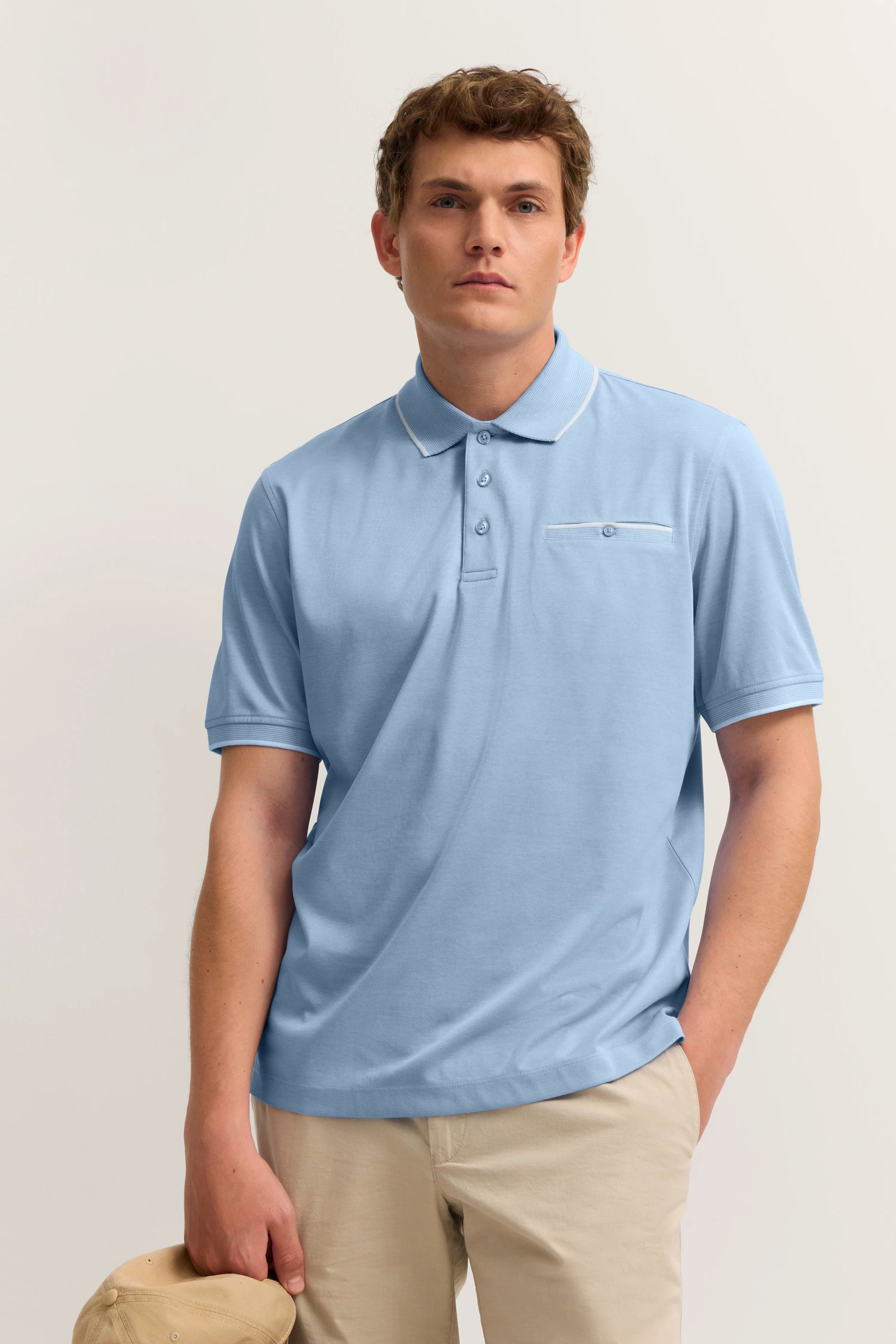 Image of Modernes Poloshirt mit Brusttasche und Polokragen in hellblau